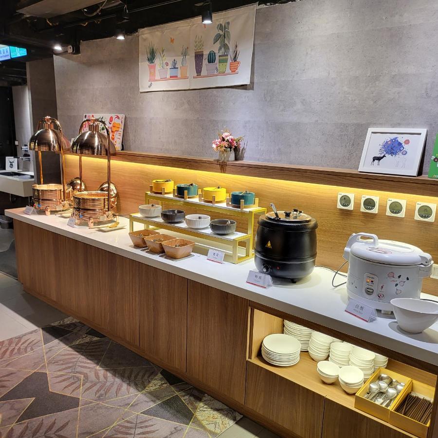 Audi Garden Business Hotel Taoyuan Luaran gambar