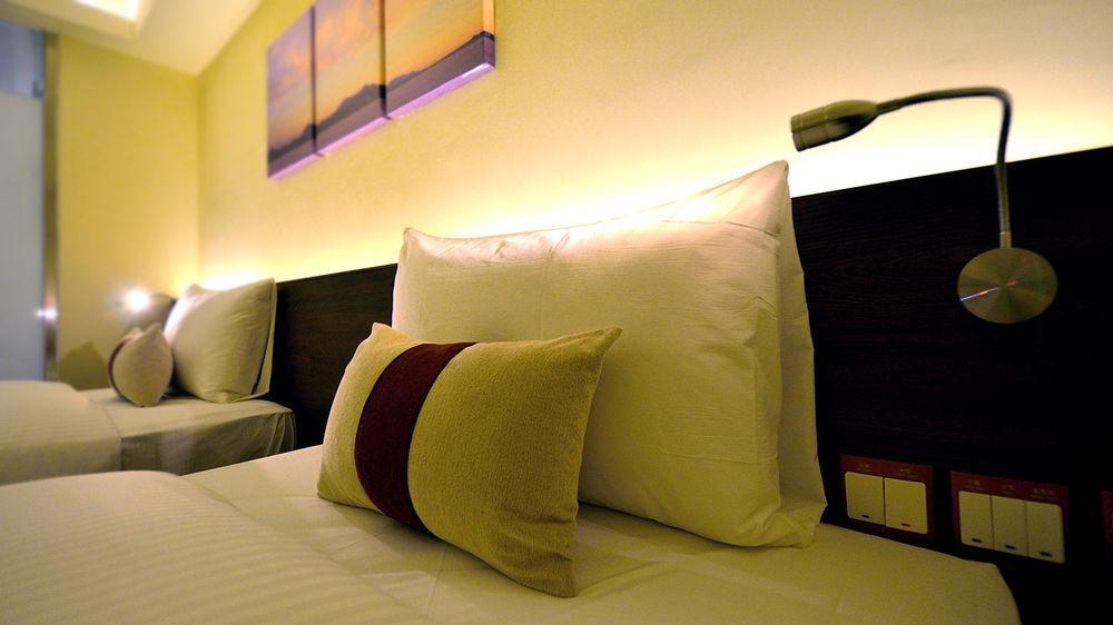 Audi Garden Business Hotel Taoyuan Luaran gambar
