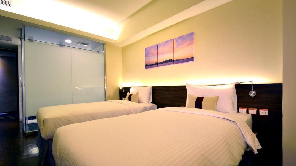 Audi Garden Business Hotel Taoyuan Luaran gambar