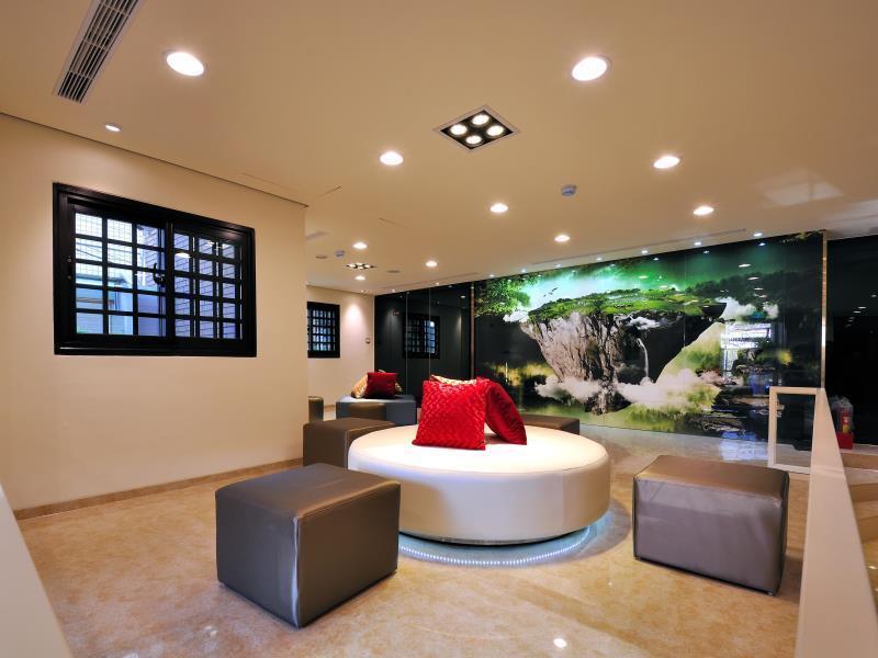 Audi Garden Business Hotel Taoyuan Luaran gambar
