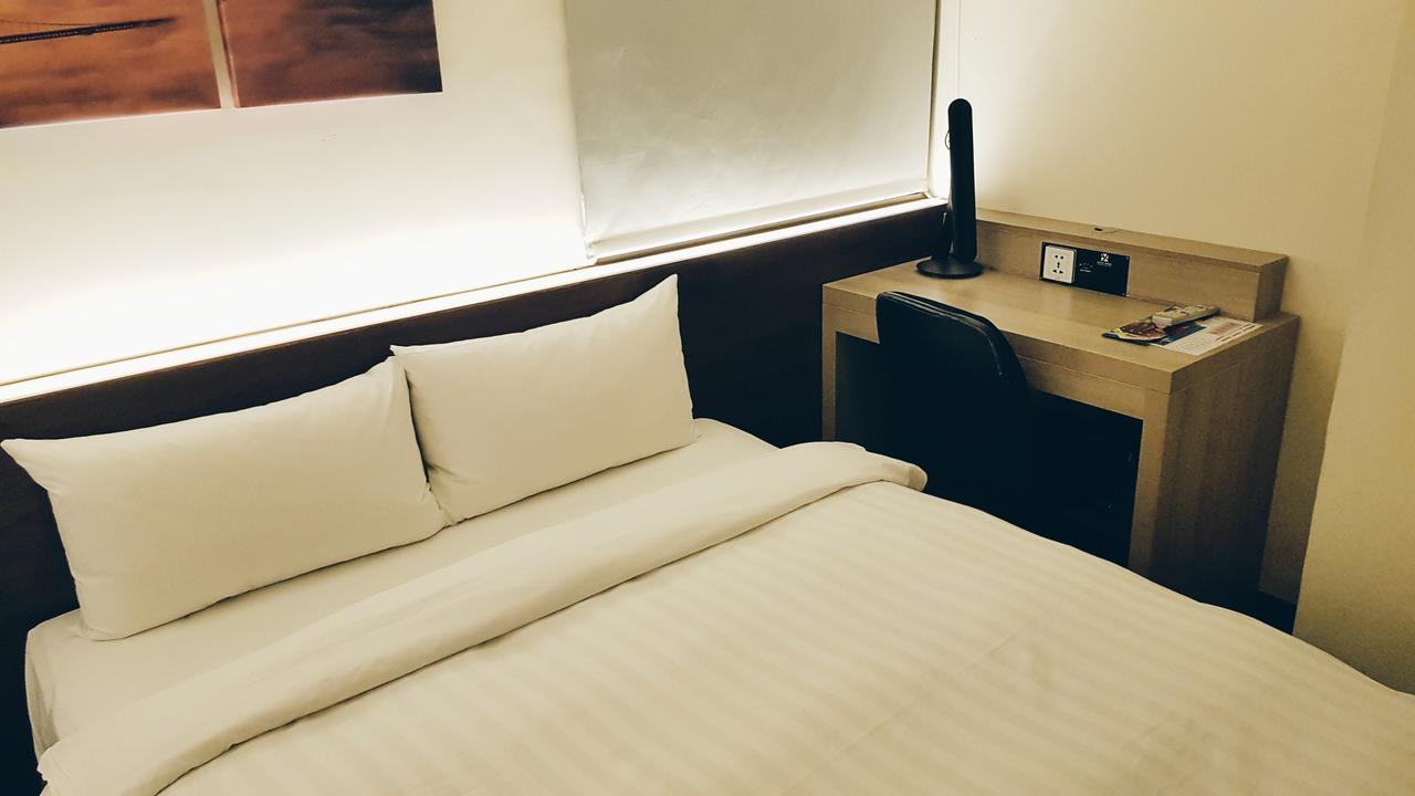 Audi Garden Business Hotel Taoyuan Luaran gambar