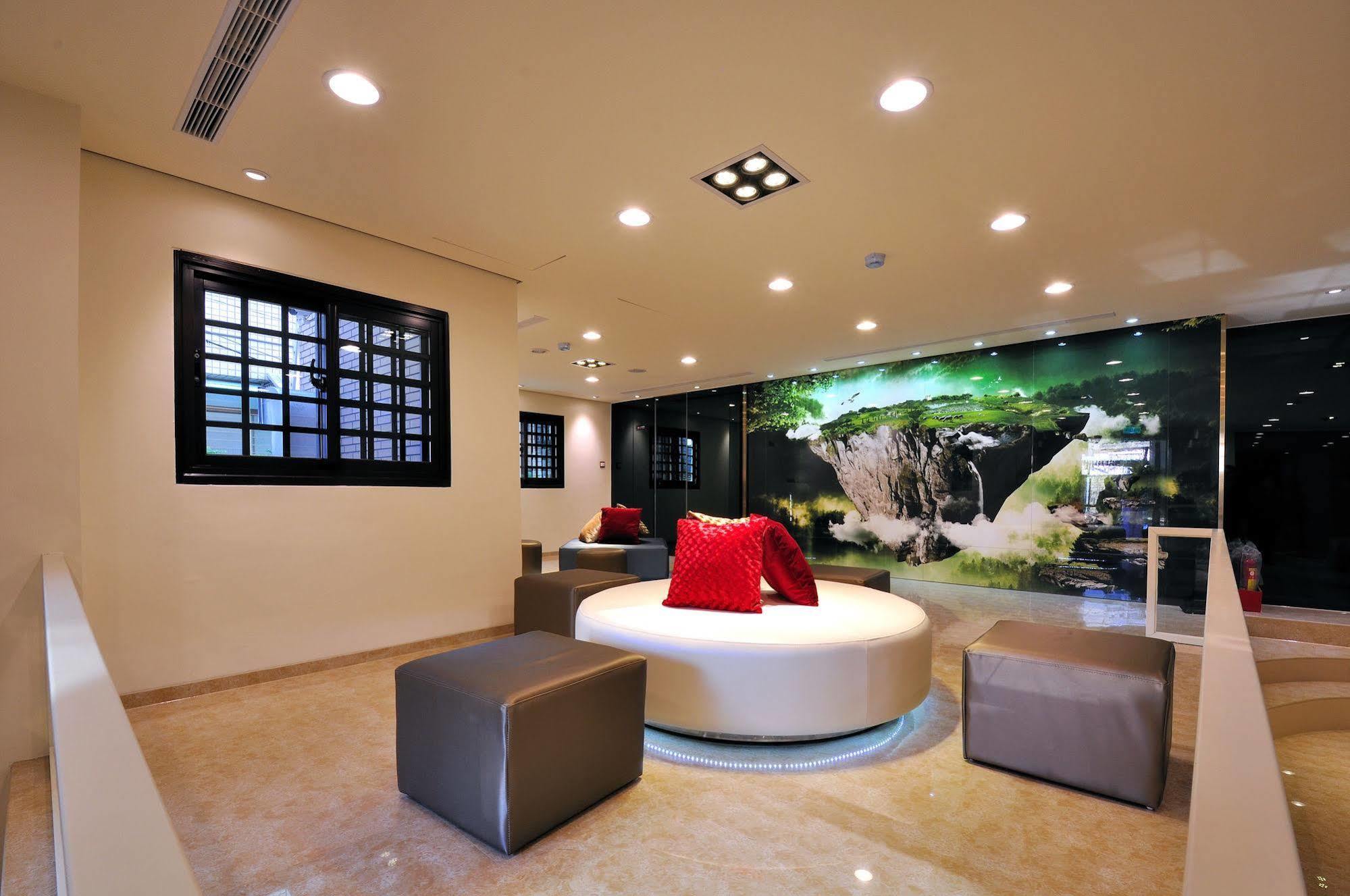 Audi Garden Business Hotel Taoyuan Luaran gambar