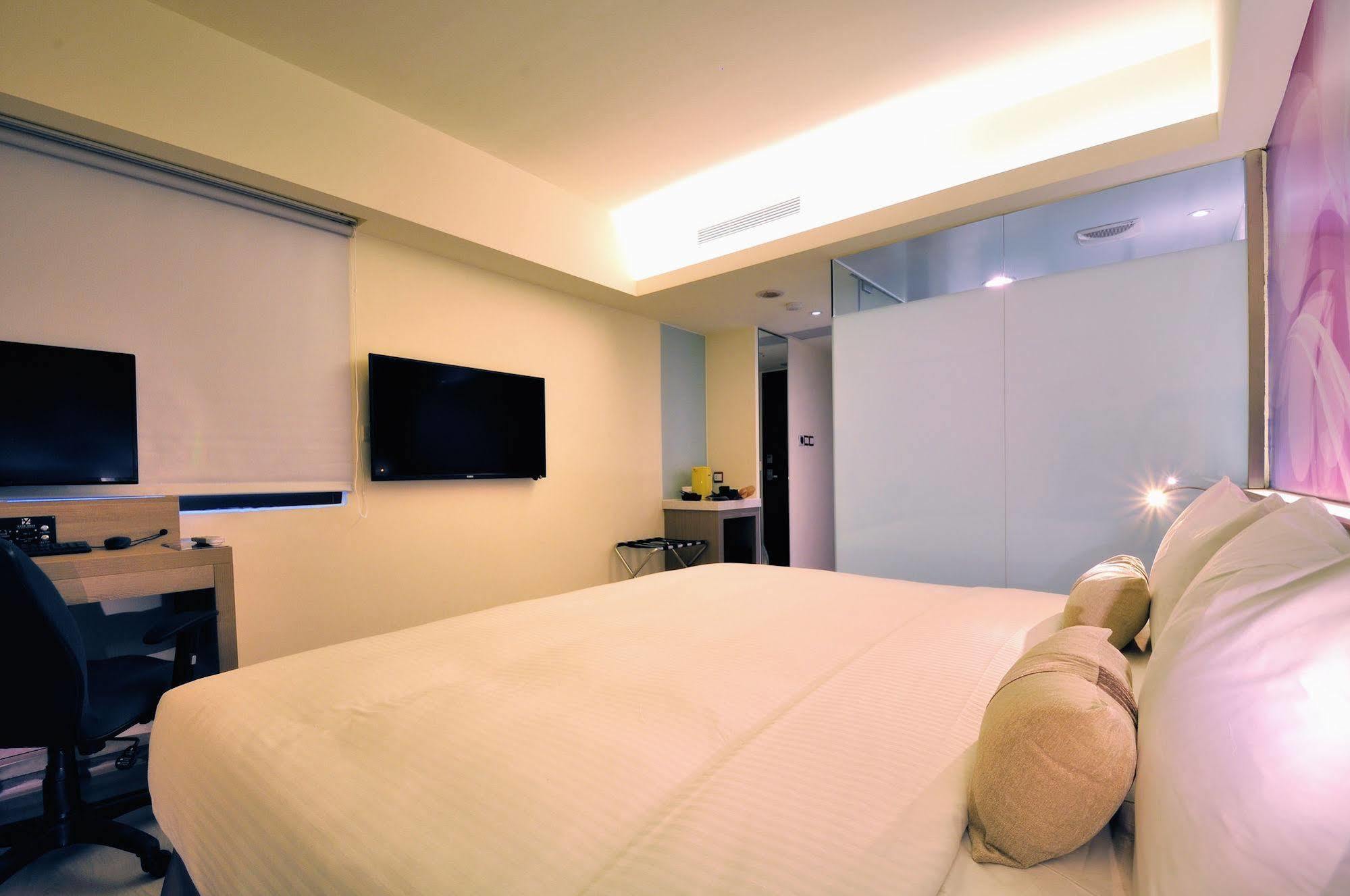 Audi Garden Business Hotel Taoyuan Luaran gambar