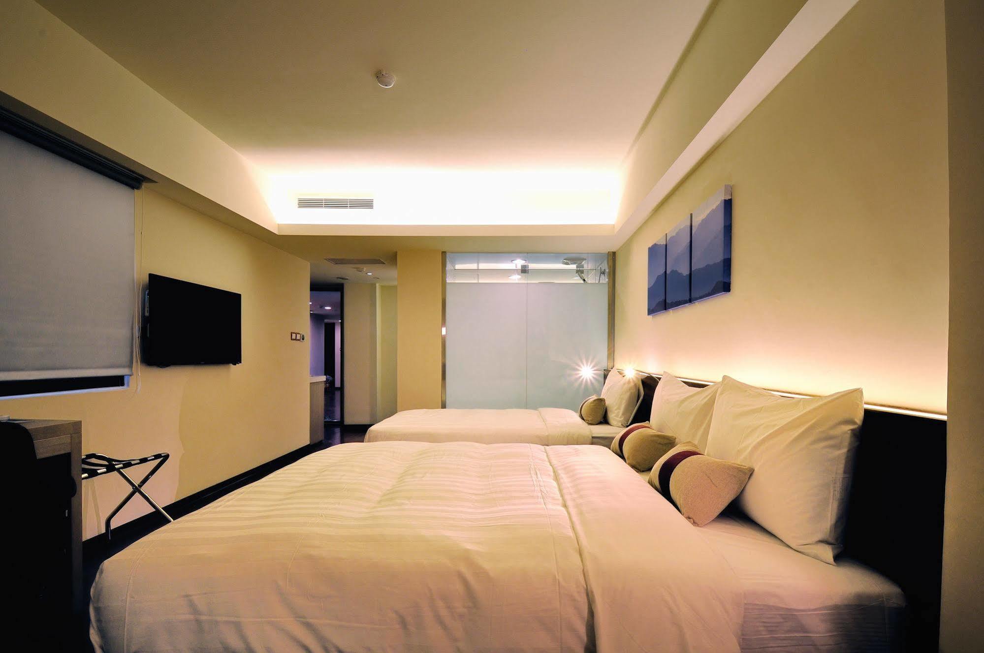 Audi Garden Business Hotel Taoyuan Luaran gambar
